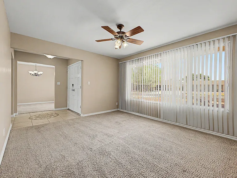 4016 W Hayward Ave — Photo 7