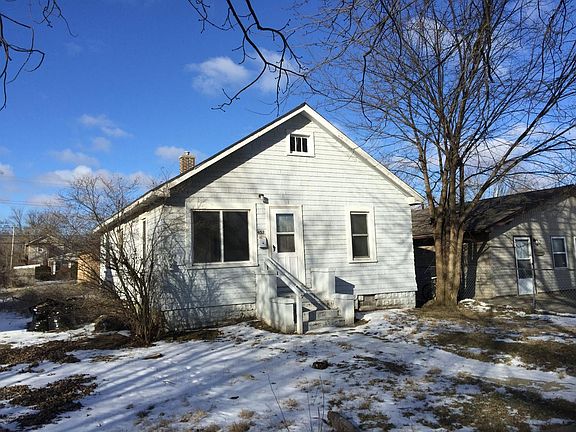 3rd image of 432 S Adams St