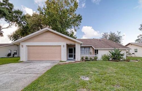 8635 Woodbridge Dr Photo 1