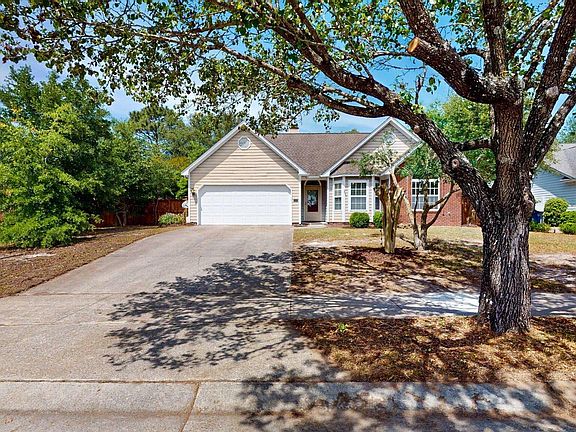3rd image of 3709 Providence Court