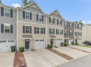 904 Lakeview Cv, Smithfield, VA 23430