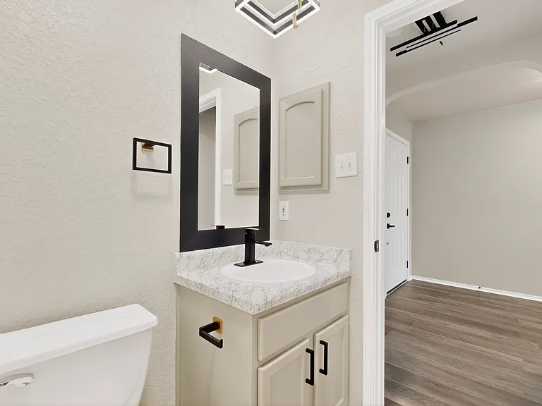 2614 Brighton Park — Photo 17
