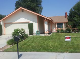 752 Plumwood St, Colton, CA 92324