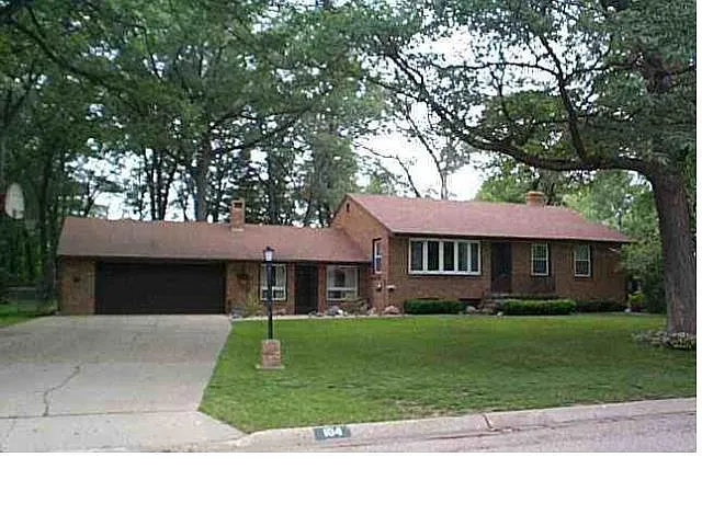 104 Reinders Rd photo 1
