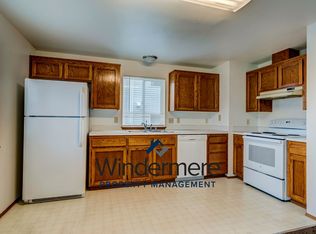 76 N Oak Harbor St APT 202, Oak Harbor, WA 98277