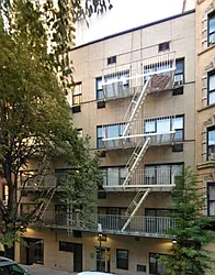 313 East 84th Street in Yorkville