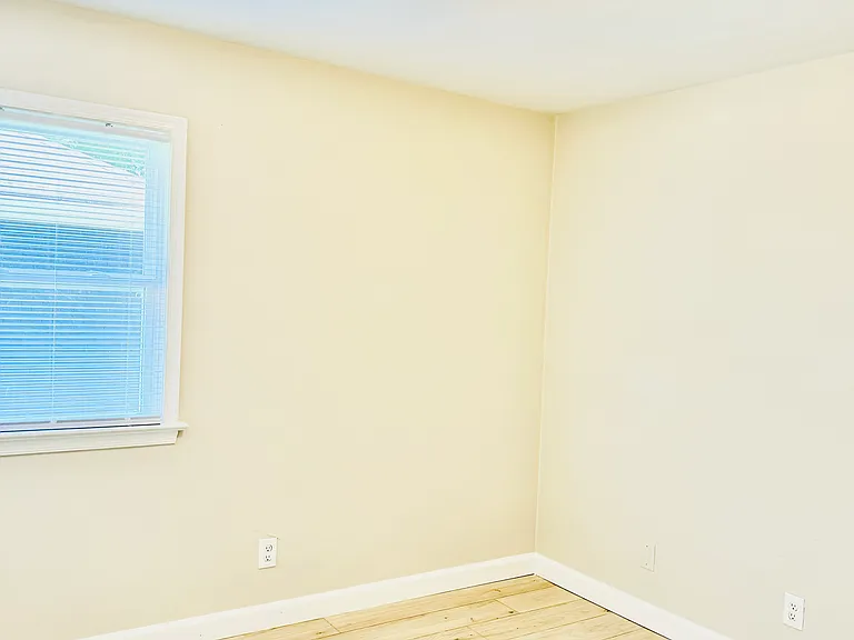 1539 Palmetto St #B — Photo 4