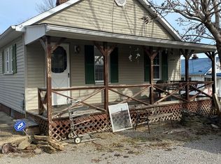 456 Maple St, Russell Springs, KY 42642