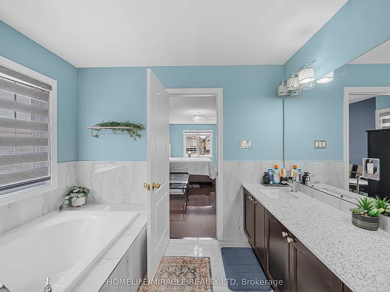 9 Berryfield Way — Photo 32