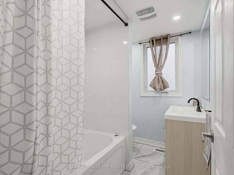 749 Innisfil Beach Rd — Photo 15