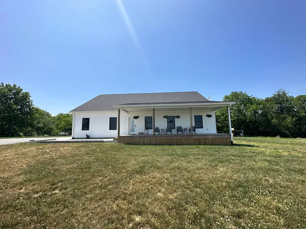 1220 N Crowder Rd, Covington, IN 47932