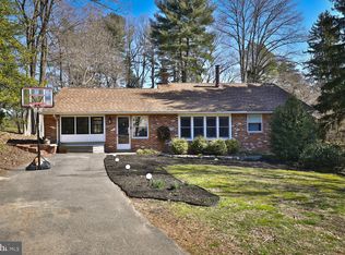 29 Palmers Ln, Media, PA 19063