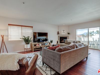 4733 W Elmwood Ave #403, Los Angeles, CA, 90004