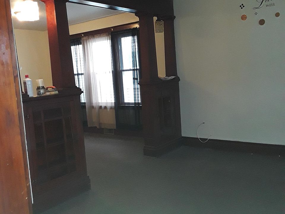 1st image of 14 Briscoe Ave #1