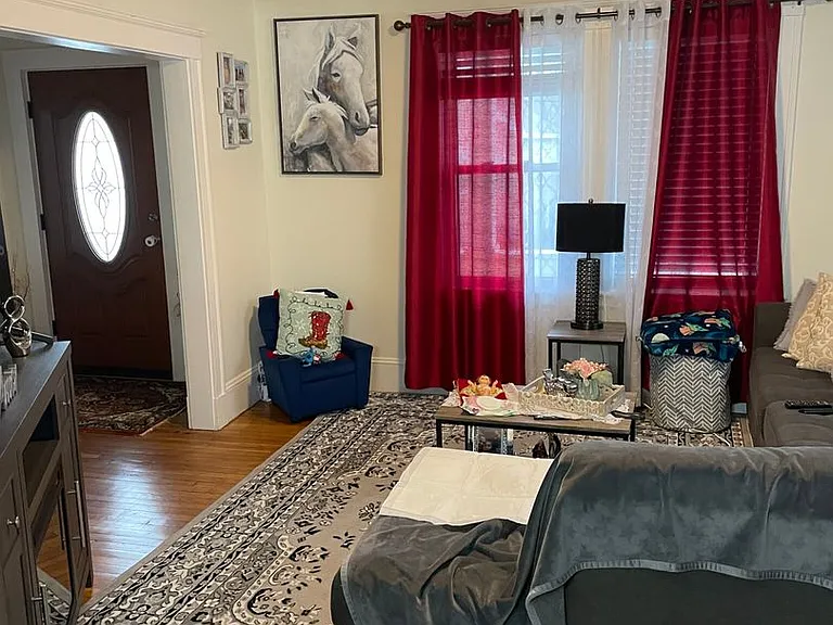 128 Westminster Ave #2 — Photo 16