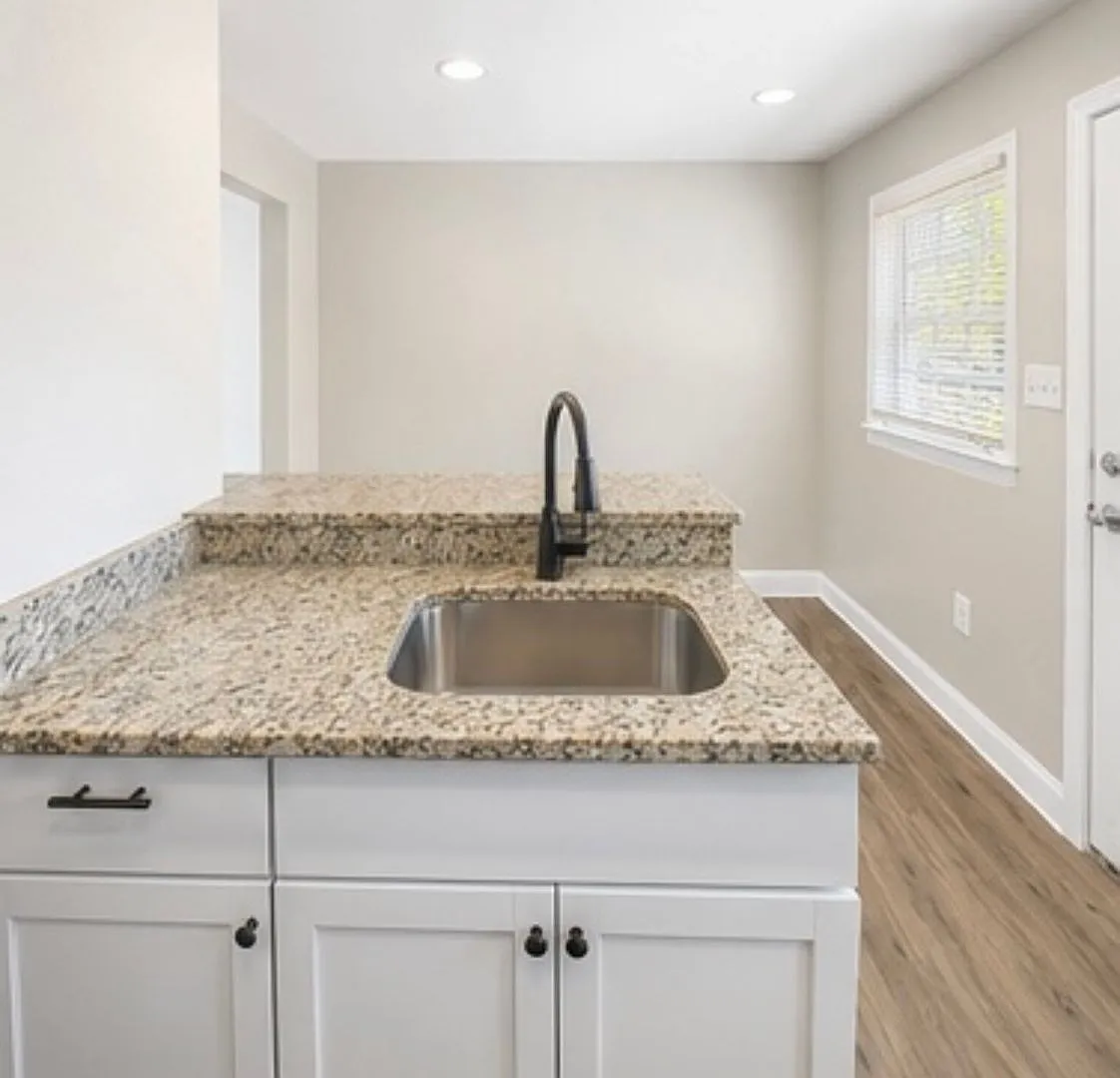 111 Main St — Photo 3