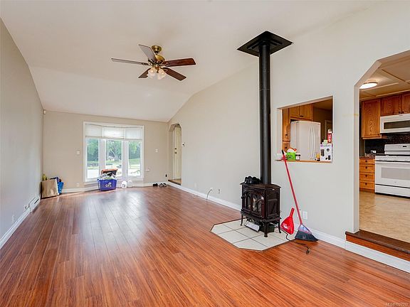 4th image of 2814 Carlow Rd