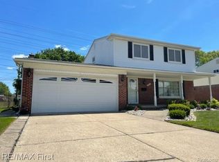 36650 Clifford Dr, Sterling Heights, MI 48312