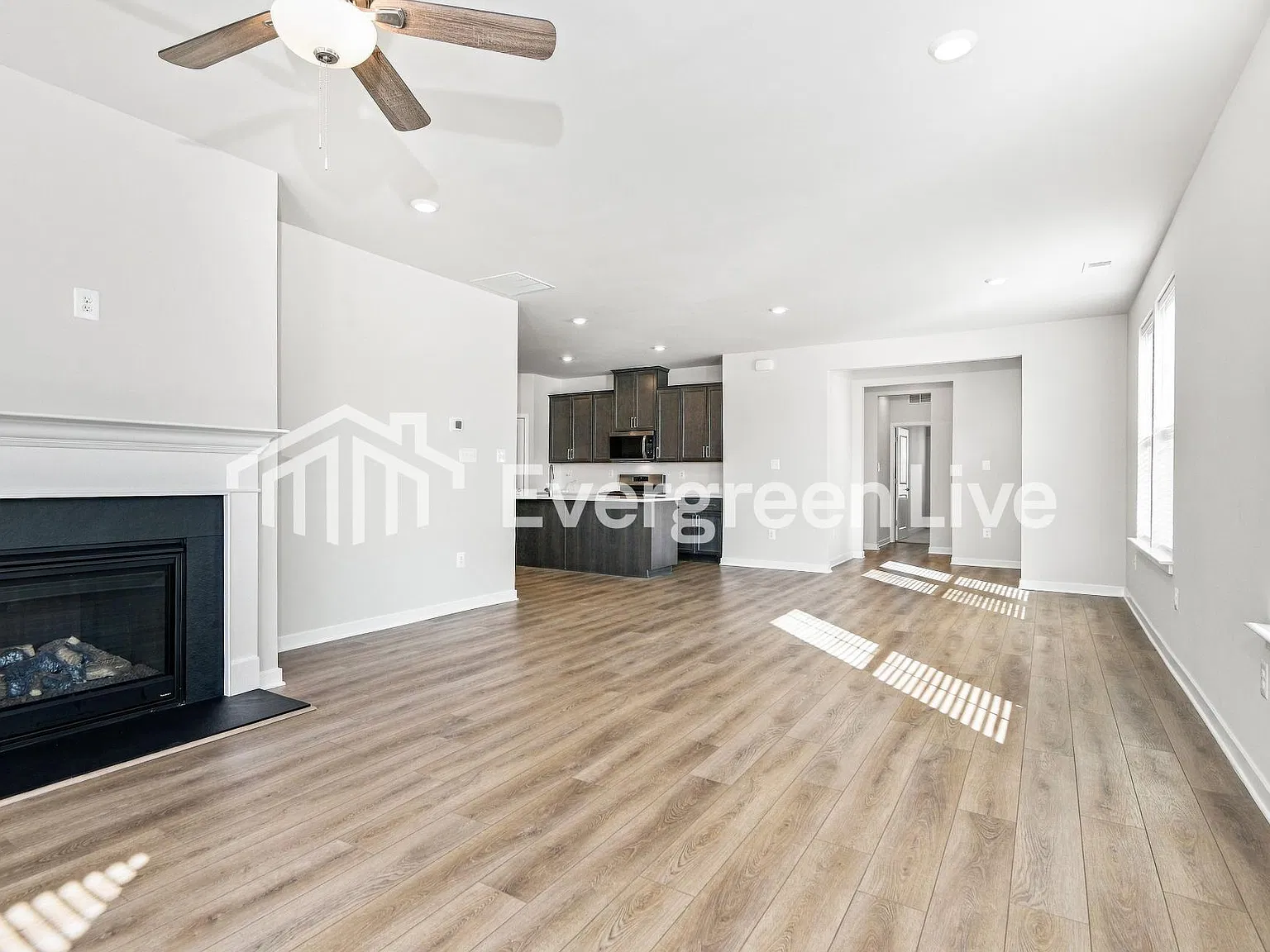 2 bed, 2.0 bath, 1518 sqft, $2,090 — Photo 4