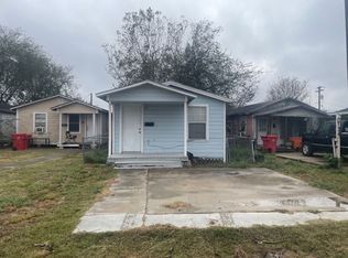 530 W Avenue B, Robstown, TX 78380