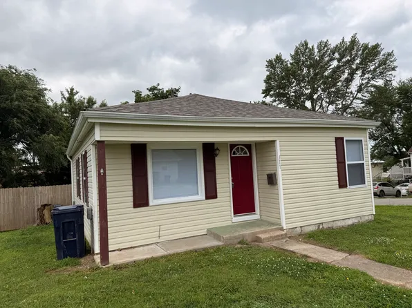 311 W Bridge St, Knob Noster, MO 65336