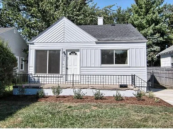 555 E Breckenridge St, Ferndale, MI 48220