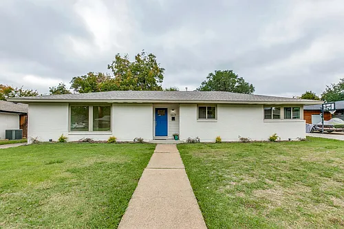 3517 Woodleigh Dr Photo 1