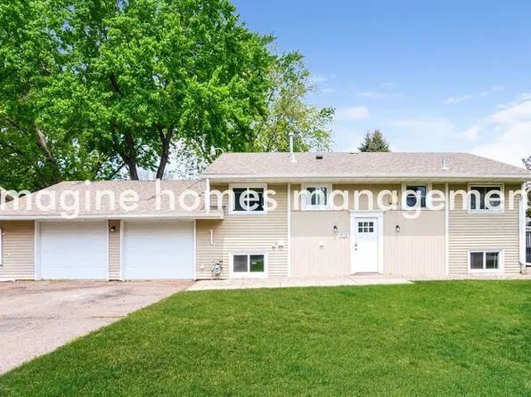 1924 Laramie Trl N, Brooklyn Park, MN 55444