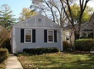 2415 Ridgeway Ave, Evanston, IL 60201
