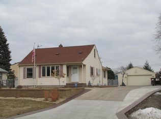 1714 Ruth St, Saint Paul, MN 55109