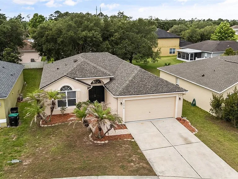 16918 Corner Hill Ct — Photo 2