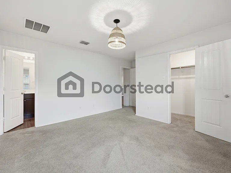 771 Bayonet St — Photo 15