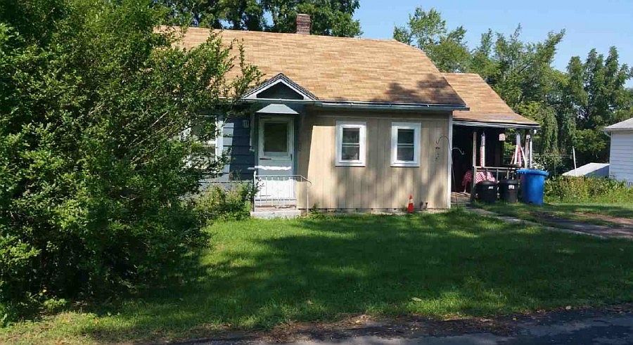 1st image of 5 Highland Ave