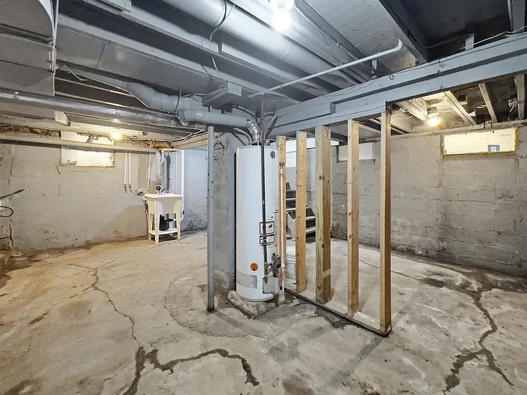 2124 Bernice Ave — Photo 12