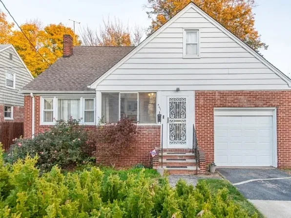 467 E 37th St, Paterson, NJ 07504