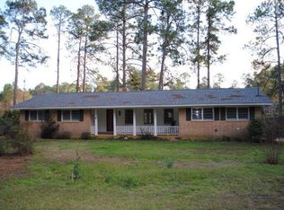 170 Lakeview Dr, Fitzgerald, GA 31750