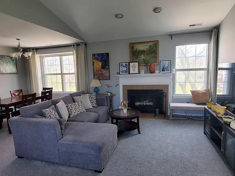 665 Rose Hollow Dr — Photo 5