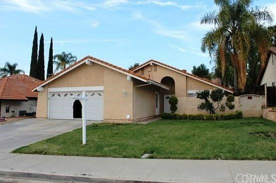 1st image of 24540 Summerfield Dr