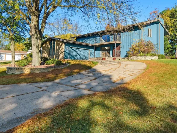 2804 Dartmouth Drive, Janesville, WI 53548