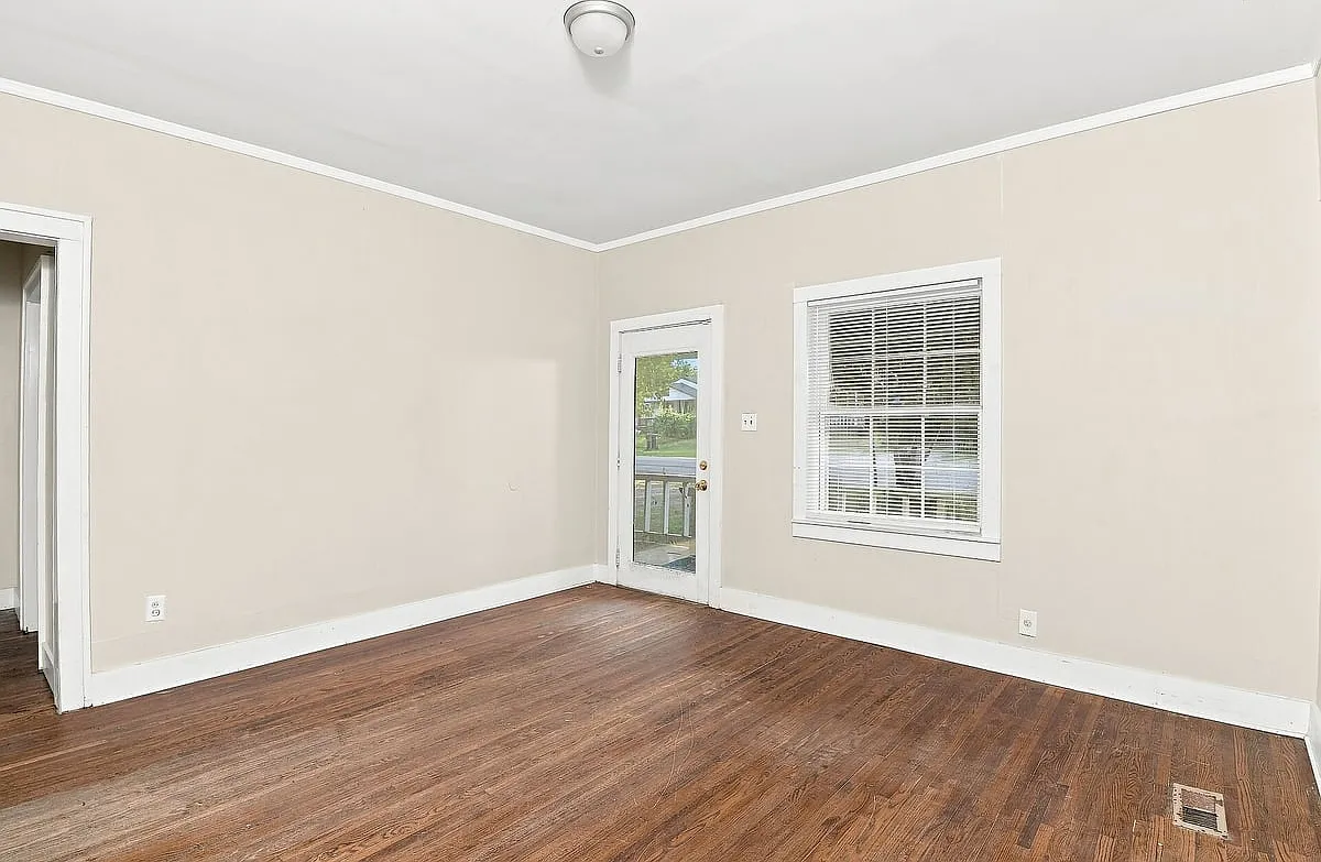 1341 N Santa Fe Ave — Photo 4