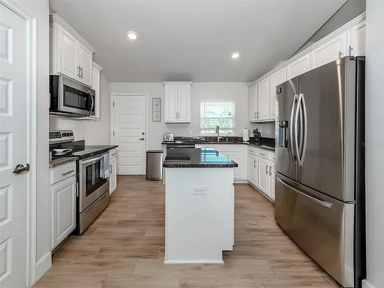 1190 Euclid Rd — Photo 24