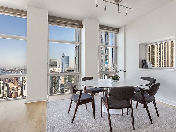 3rd image of 11 E 29th St #54A