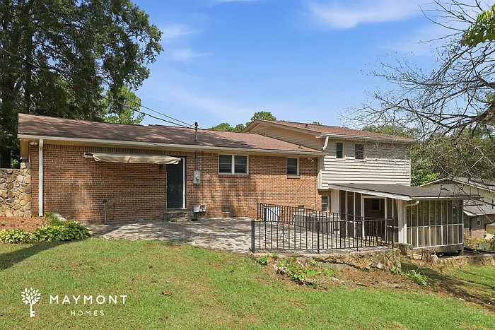 4 bed, 2.0 bath, 1764 sqft, $1,695 — Photo 3