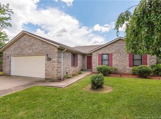 106 W Wendy Ln, Salem, IN 47167