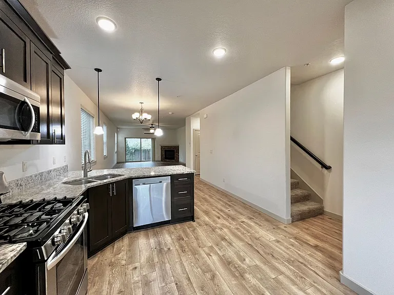 Edy Road Townhomes — Photo 22