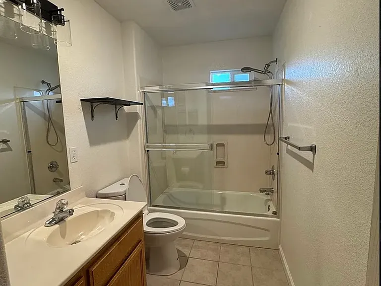 1311 Gianna Ln — Photo 12