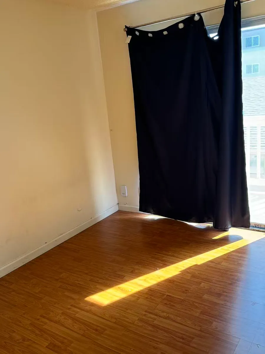 Building Photo - 430 Dolores Ave #D