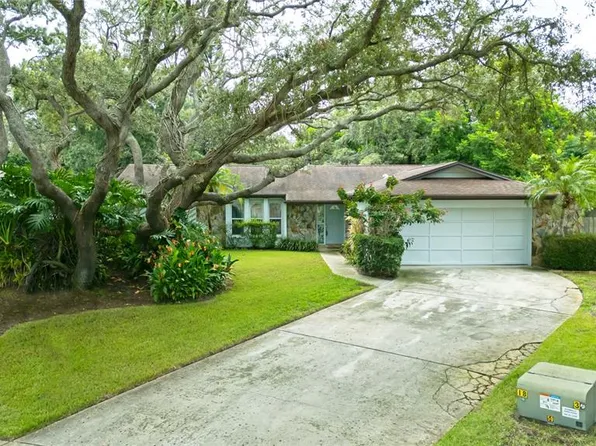 12420 104th Ave, Seminole, FL 33778