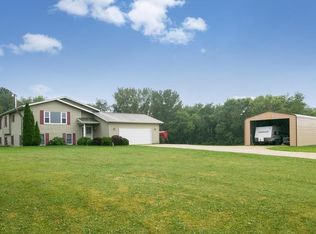 1234 Comried Dr, Central City, IA 52214