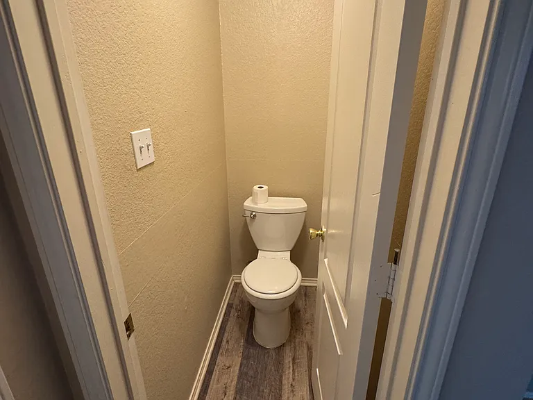 Privacy Toilet